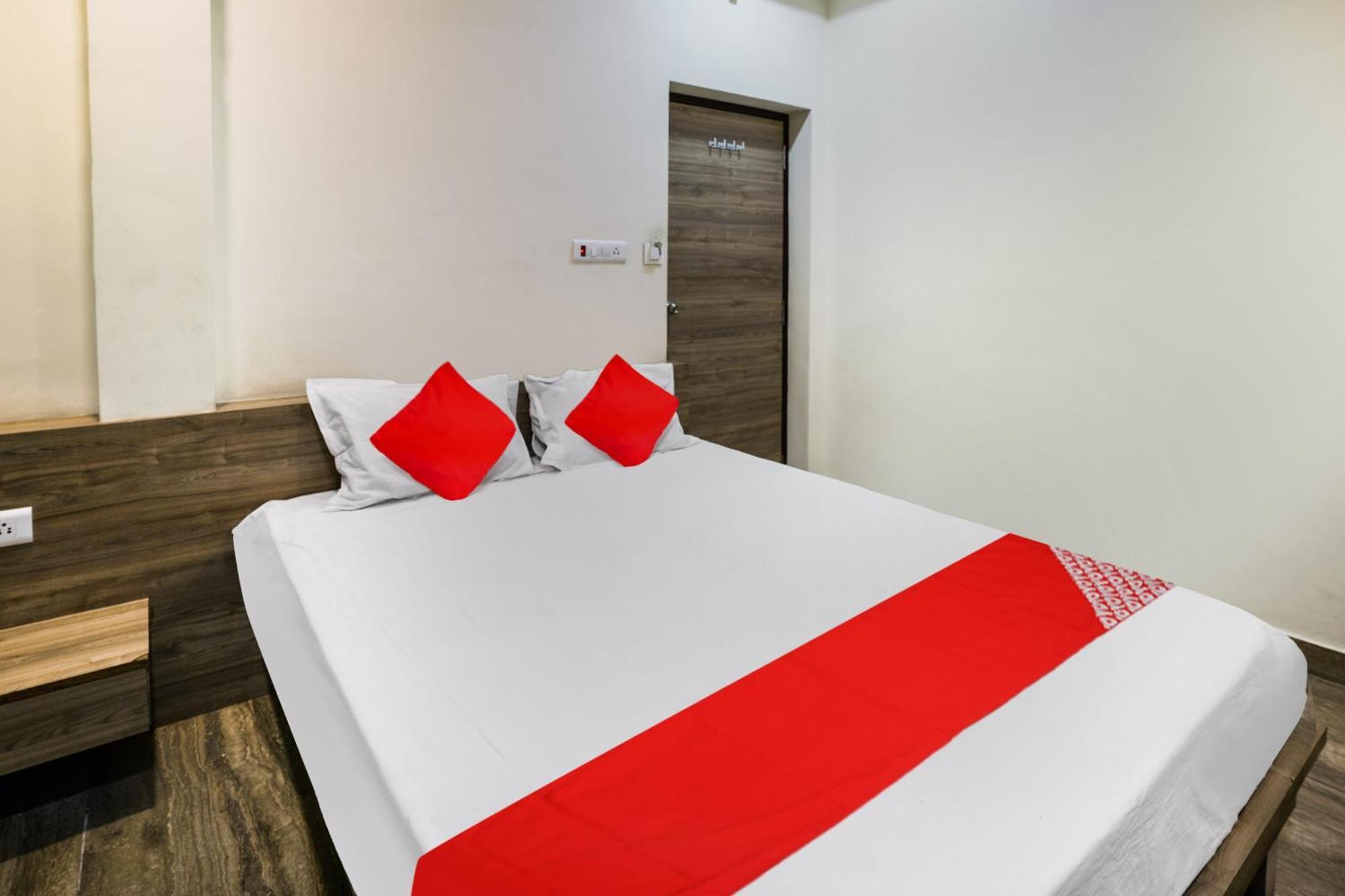 Oyo Flagship Pawan Park Hotel Vellore Luaran gambar
